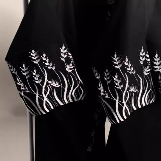 عباية تطريز عربي بأكمام واسعة – زُحشُر