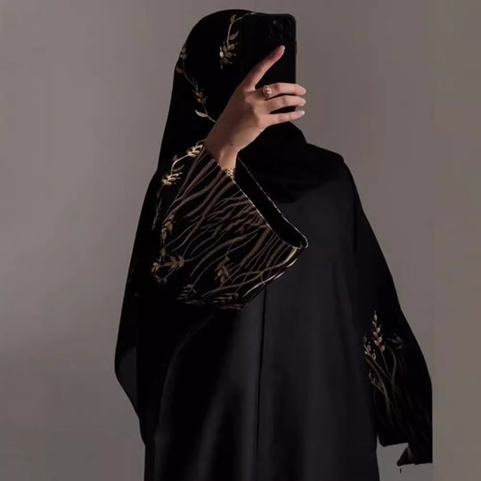 عباية تطريز عربي بأكمام واسعة – زُحشُر